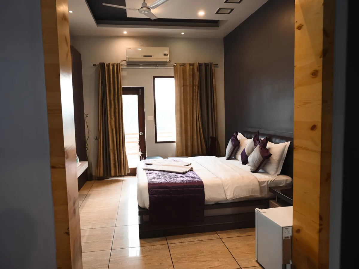 Family Suite at Hotel Kangra Rodeway Inn