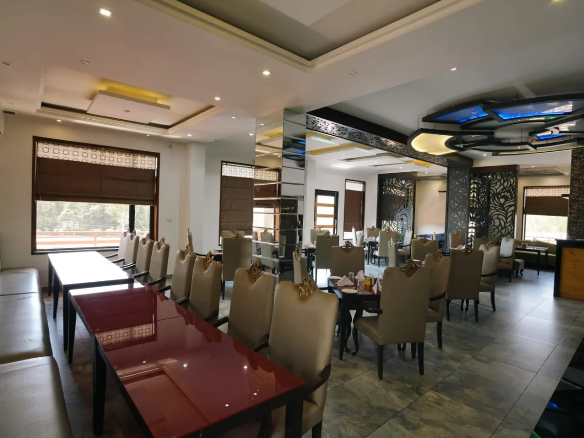 Restaurant at Hotel Kangra Rodeway Inn