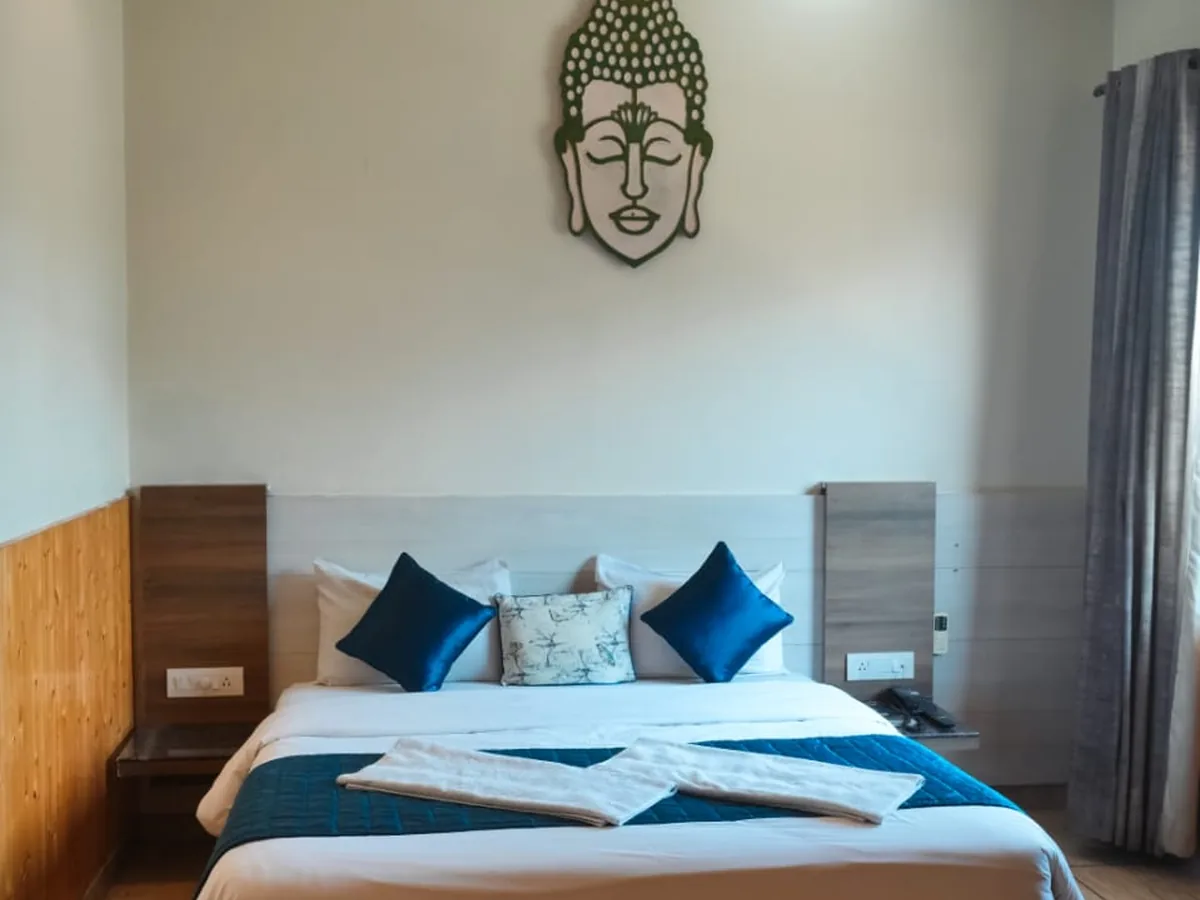 Standard Room at Hotel Kangra Rodeway Inn